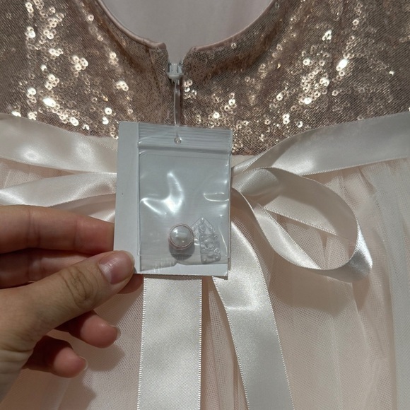 New David’s Bridal Flower Girl Tulle Dress Tie Waist Sz 10 Open Back Rose Gold - Picture 4 of 12
